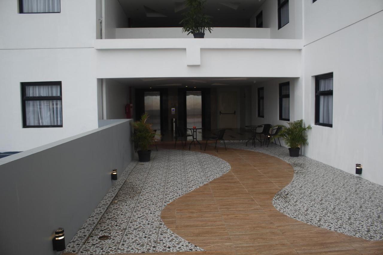 Brothers Inn Sukoharjo Exterior photo